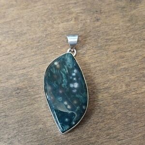 Elegant Silver and Green Pendant